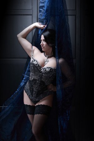 Lou ann happy ending massage in Melville and escort girl